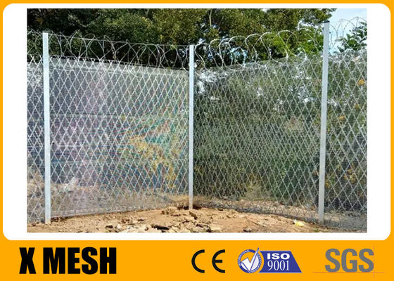 2.0m Welded Razor Concertina Wire Mesh 100mmx200mm Pembukaan Untuk Bidang iter
