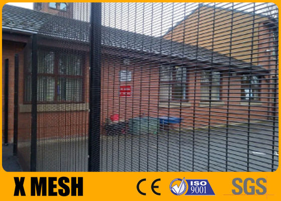 76.2x12.7 Mm 3D Powder Coated Anti Climb 358 Mesh Fencing Untuk Stasiun Kereta Api